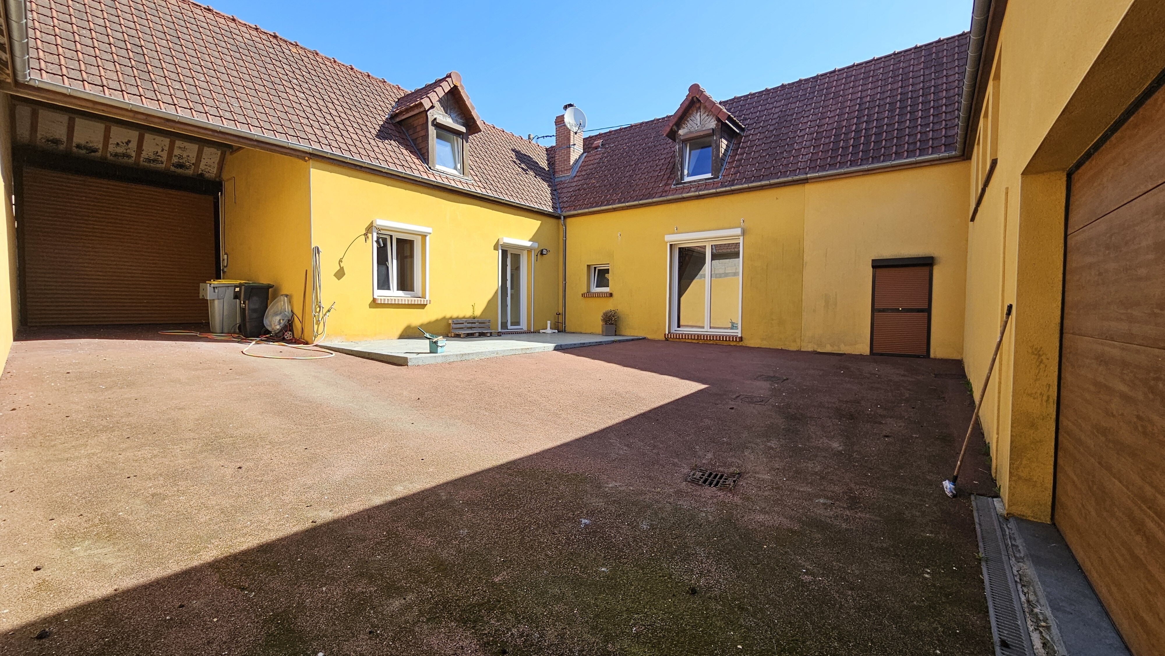 Ensemble immobilier de 2 logements – Idéal résidence principale avec revenu locatif ou pur investisseur.