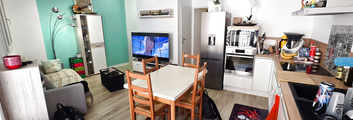 Immeuble  82 m² à vendre à Clermont-l'Hérault (34800)