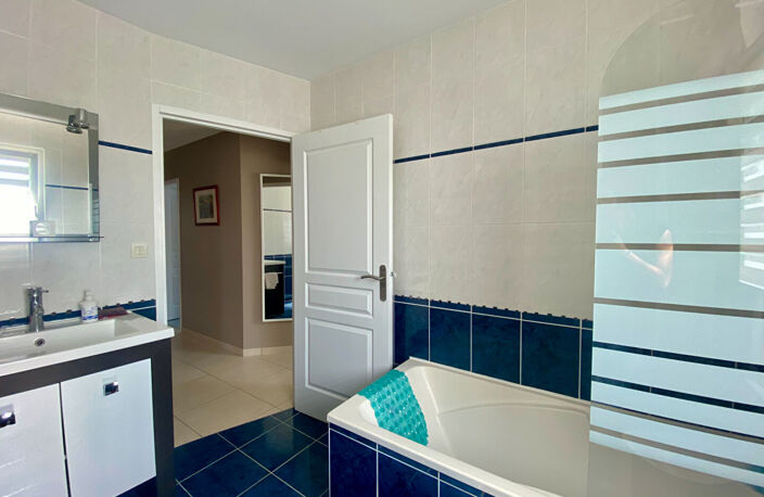 Maison Guisseny 8 pièce(s) 155 m2 — photo 4