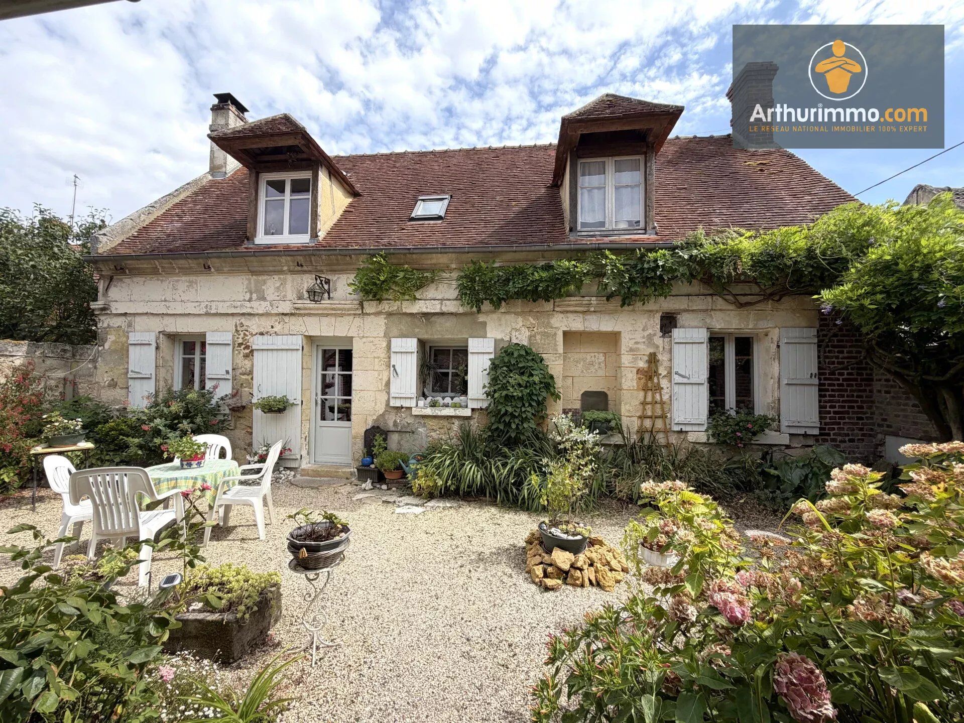 Maison 7 pièces 207 m² · à Marest-sur-Matz · 207 m² · 225 000 €