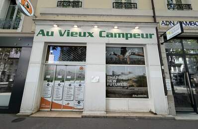 LOCAL COMMERCIAL à LOUER — photo du bien