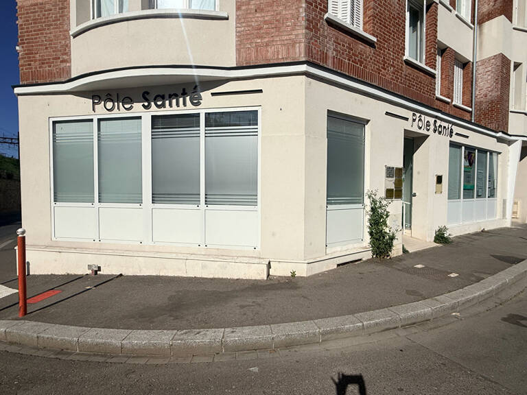 LOCAL MEDICAL POLE SANTE BRETIGNY-SUR-ORGRE — photo 1