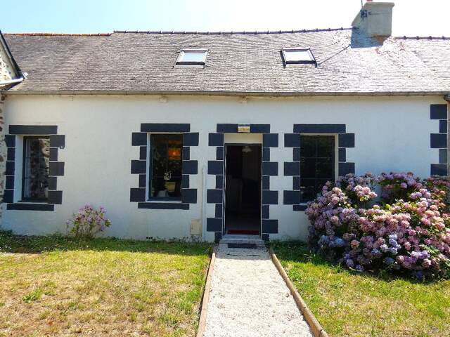 Maison en pierre — photo du bien