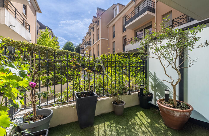 PONTOISE GARE, T3 DE STANDING AVEC TERRASSE et PARKINGS ! — photo 2