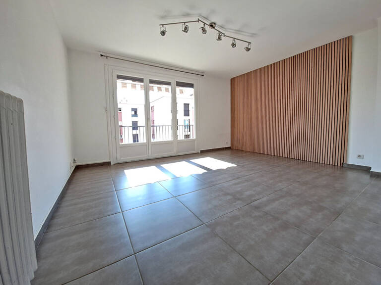 Perpignan T4 de 69,6m2 avec balcon, cave et parking — photo 1