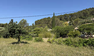 Terrain  583 m² à vendre à Solliès-Pont (83210)