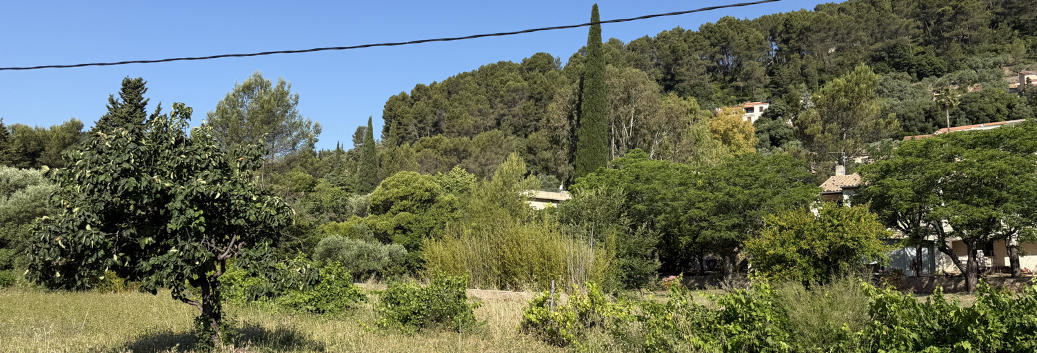 Terrain  583 m² à vendre à Solliès-Pont (83210)