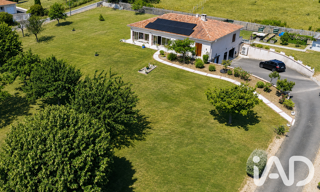 Maison 8 Pièces 210 m² à vendre à Les Pins (16260)