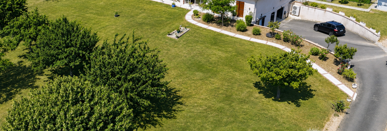 Maison 8 Pièces 210 m² à vendre à Les Pins (16260)