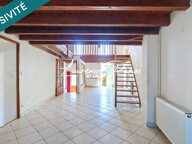 Maison en pierre de caractère avec beau potentiel — photo 3