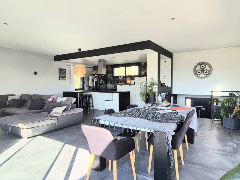 Vente Maison/villa 5 pièces — photo 1