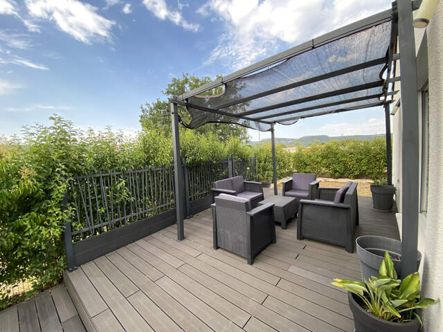 Belle maison T4 au coeur du village de Claret — photo du bien
