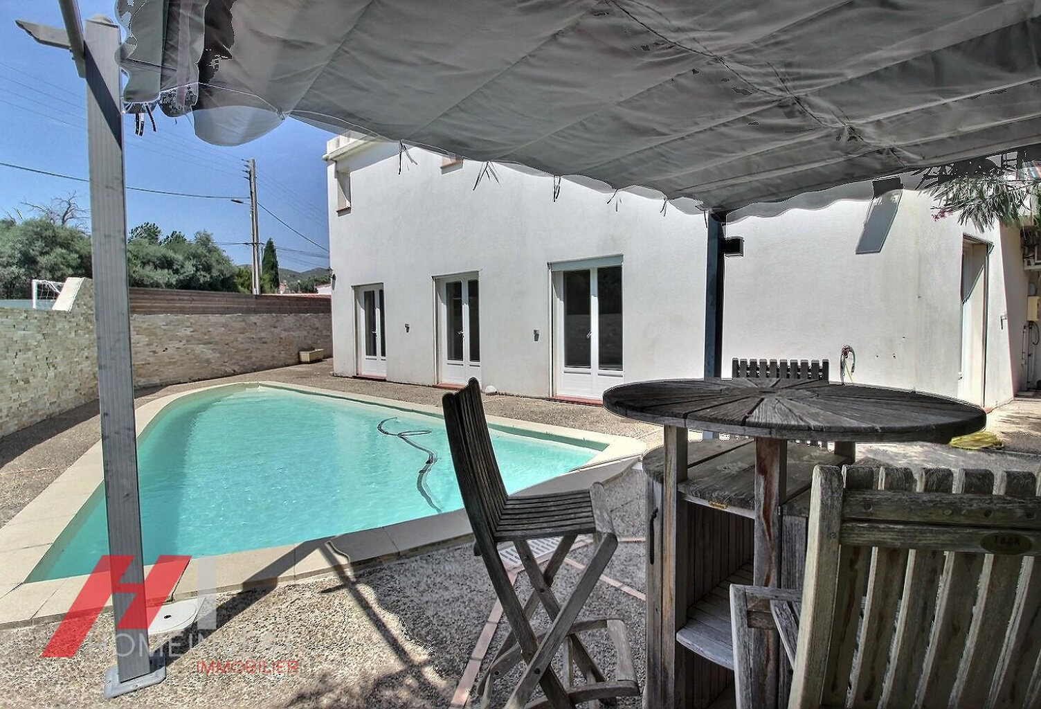 REZ-DE-VILLA T3/4 AVEC PISCINE, TERRASSE DE 200 M2 ET DOUBLE GARAGE   CHÂTEAU-GOMBERT / PALAMA — photo 1