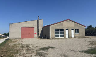Commerce  836 m² à louer à Thorrenc (07340)