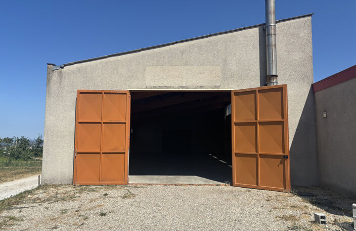 À louer   Ensemble immobilier d'activité de 836 m2 à Thorren — photo 3