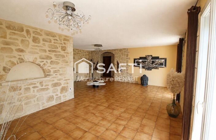 Plain-pied - Joli terrain - Garage - Carport - Piscine — photo 2