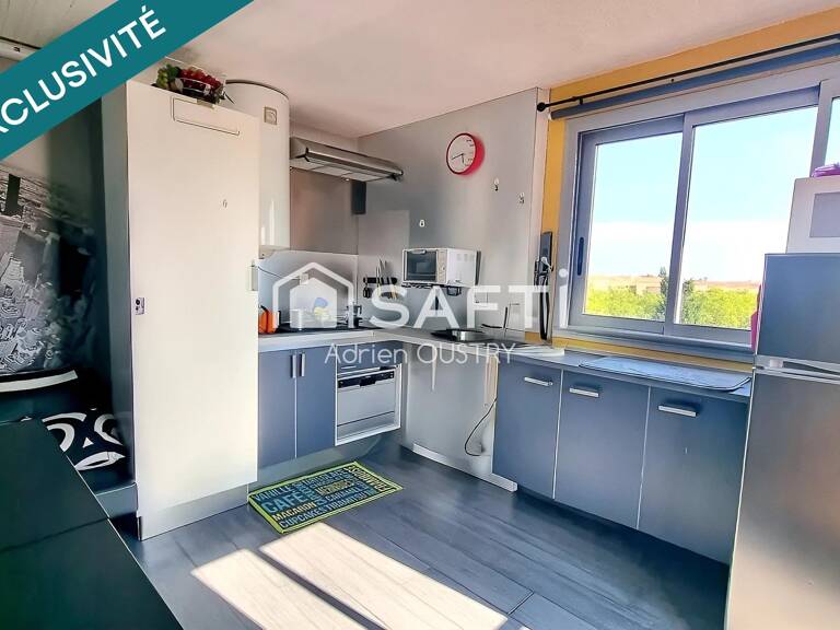 Appartement T3 proche les avec place de parking — photo 1
