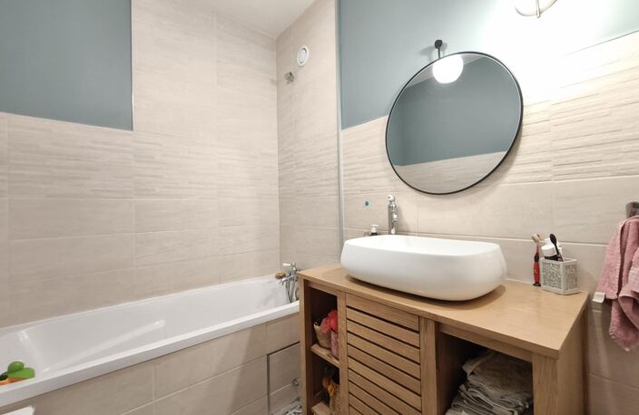 Proche verdure et deux balcons — photo 5