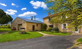 Maison 10 Pièces 189 m² à vendre à Rives-du-Fougerais (85410)