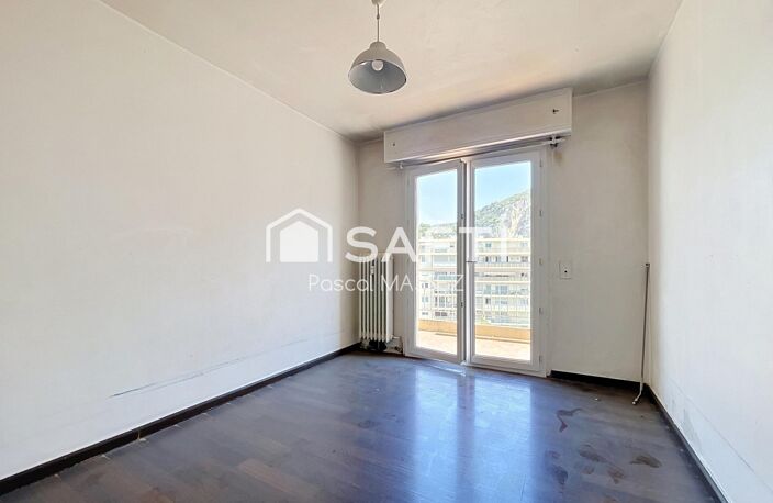 Nice Pasteur  Dernier étage  Terrasse de 20 m²  Traversant — photo 4