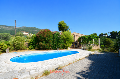 Villa de plain-pied 4 pièces avec piscine — photo du bien