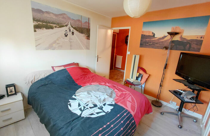 Lourdes, T3 de 70 m2 avec balcon et cave — photo 5