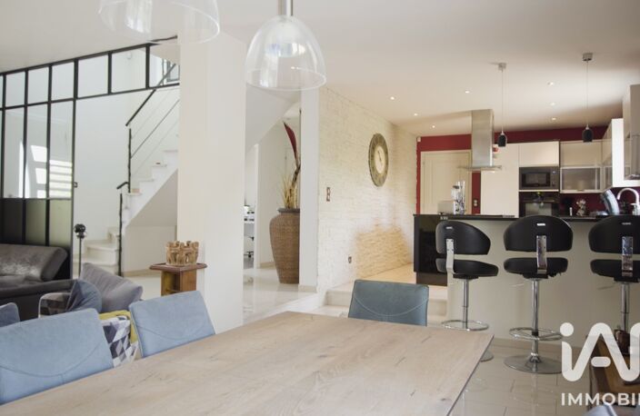 Vente Maison traditionnelle 7 pièces — photo 3