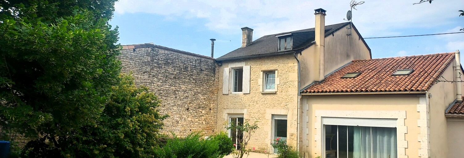 Maison 5 Pièces 144 m² à vendre à Aunac-sur-Charente (16460)