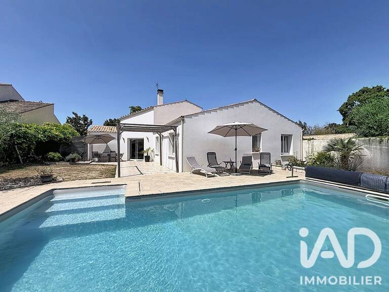 Vente Maison/villa 8 pièces — photo 1