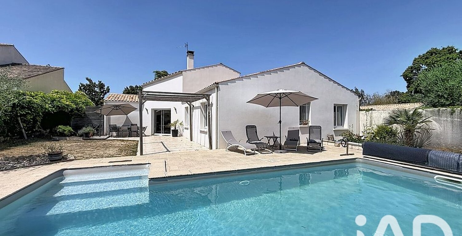 Vente Maison/villa 8 pièces — photo 1