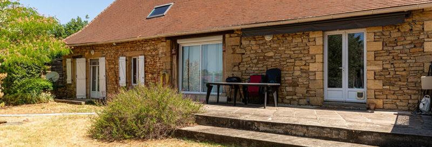 Maison 8 Pièces 122 m² à vendre à Anlhiac (24160)