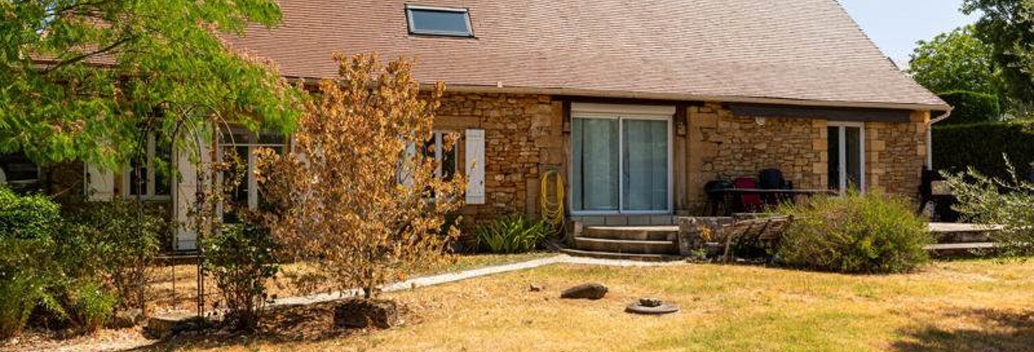 Maison 8 Pièces 122 m² à vendre à Anlhiac (24160)
