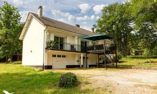 Maison 5 Pièces 99 m² à vendre à Cubjac-Auvézère-Val d'Ans (24640)