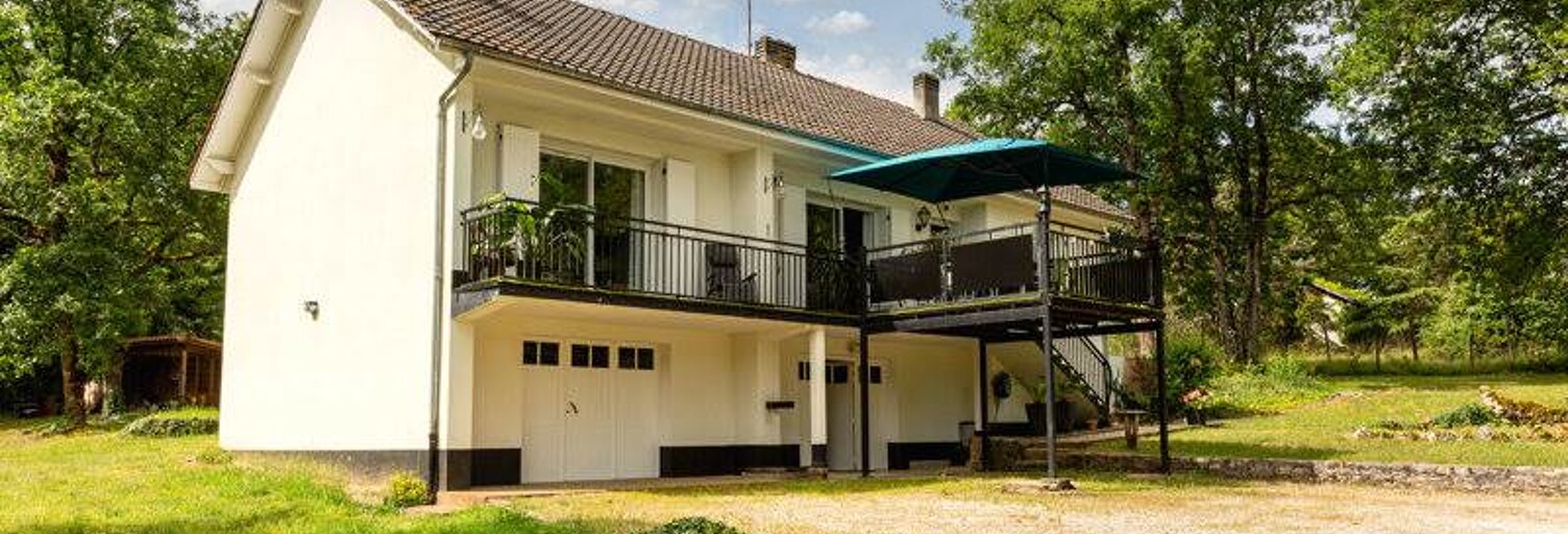 Maison 5 Pièces 99 m² à vendre à Cubjac-Auvézère-Val d'Ans (24640)