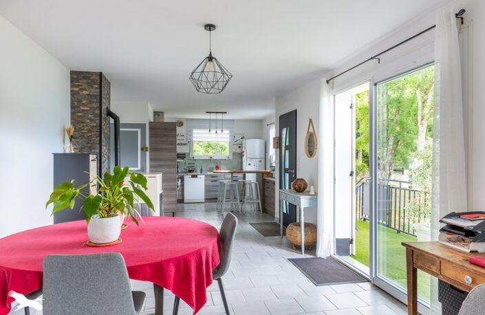 Vente maison 5 pièces 99 m² Cubjac-Auvézère-Val d'Ans (24640) — photo 3