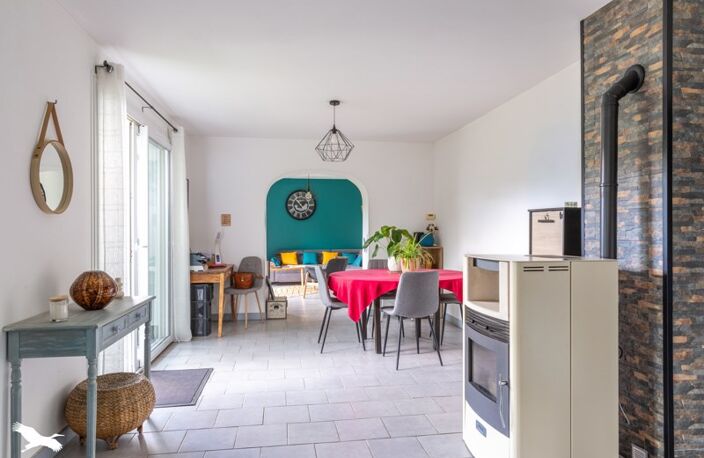 Vente maison 5 pièces 99 m² Cubjac-Auvézère-Val d'Ans (24640) — photo 5