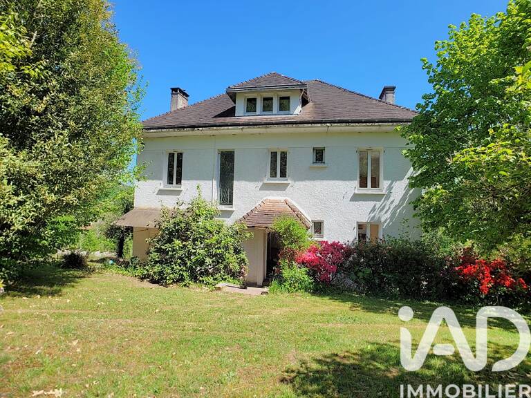 Vente Maison/villa 8 pièces — photo 1