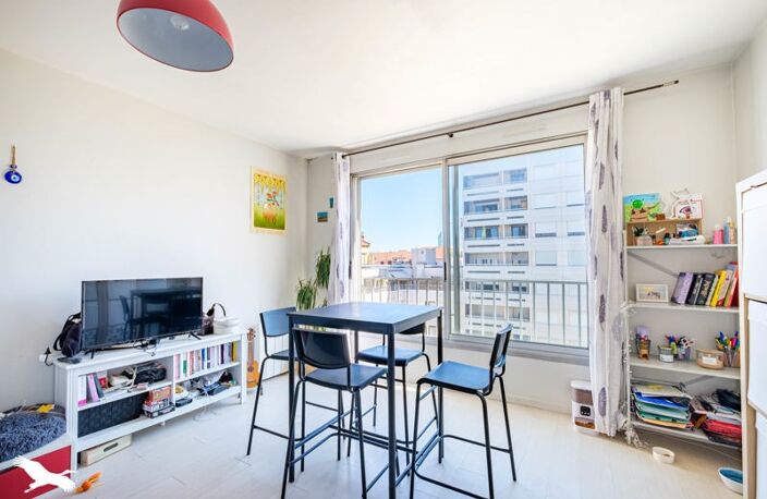 Vente appartement 1 pièce 30 m² Lyon 7 (69007) — photo 2