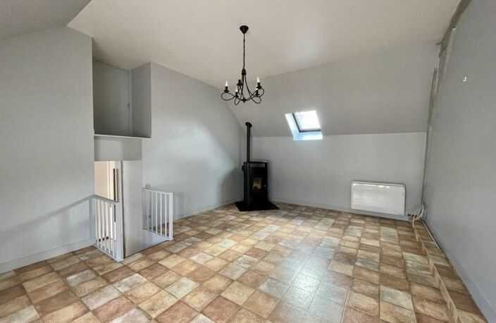 Maison en pierre de 3 pièces principales — photo 4