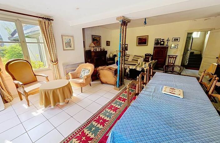 Villa de 10 pièces principales — photo 3