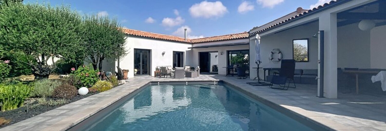 Maison 6 Pièces 172 m² à vendre à Ferrières (17170)