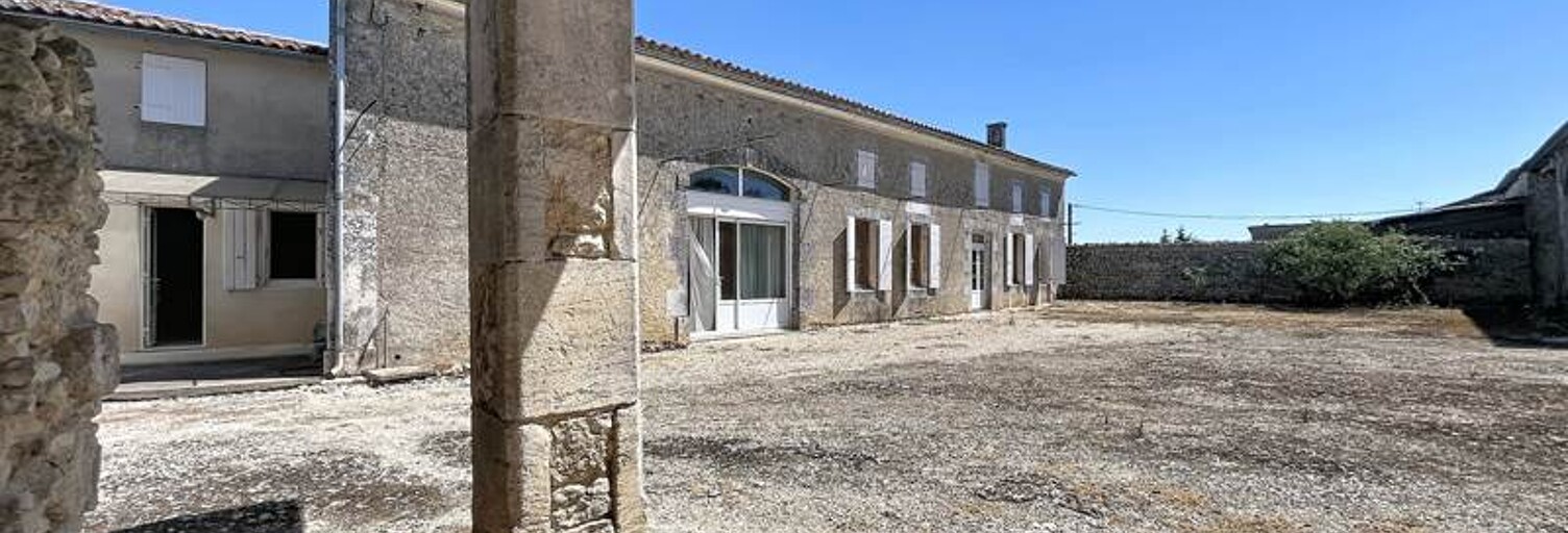 Maison 3 Pièces 144 m² à vendre à Val-d'Auge (16170)