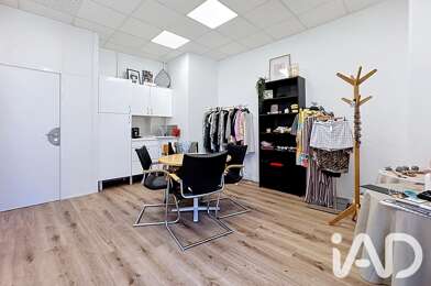 Commerce  119600 €