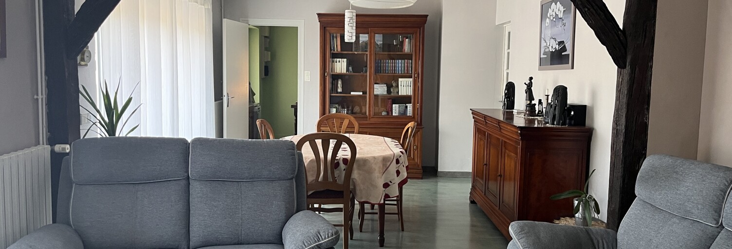 Maison 5 Pièces 102 m² à vendre à Nieuil (16270)