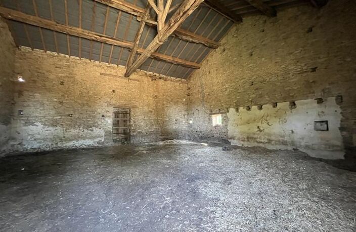 Grange de 1 pièces principales — photo 4