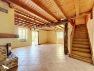 Maison en pierre de 4 pièces principales — photo 2