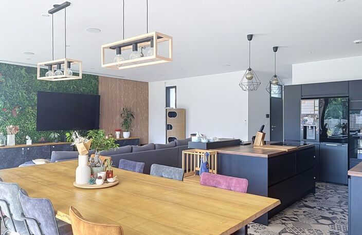 Contemporaine de 5 pièces principales — photo 2