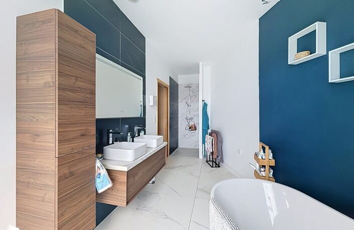 Contemporaine de 5 pièces principales — photo 4