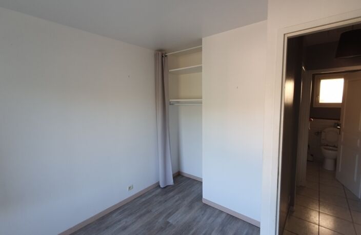 Contemporaine de 5 pièces principales — photo 4