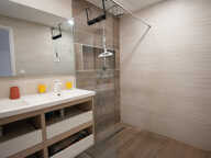 Spacieux T4 de 90 m2 entièrement meublé - Bail Mobilité — photo 3